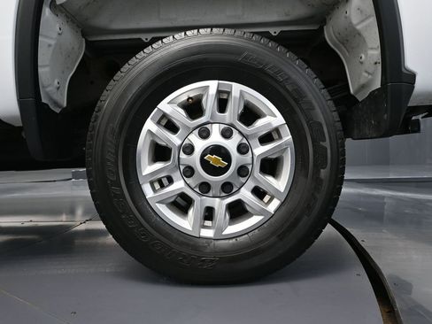 Used 2022 Chevrolet Silverado 2500 LT image 16