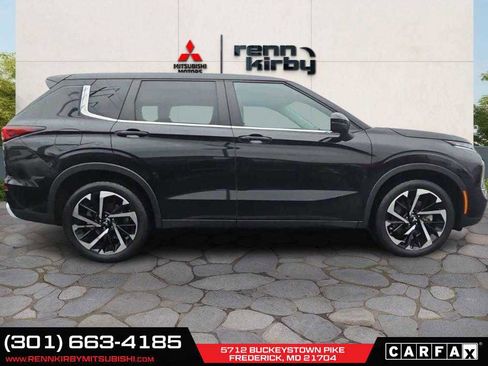 Used 2024 Mitsubishi Outlander SE image 18