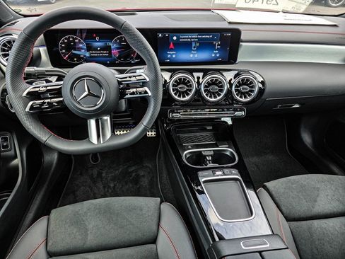 New 2026 Mercedes-Benz CLA 250 4MATIC image 33