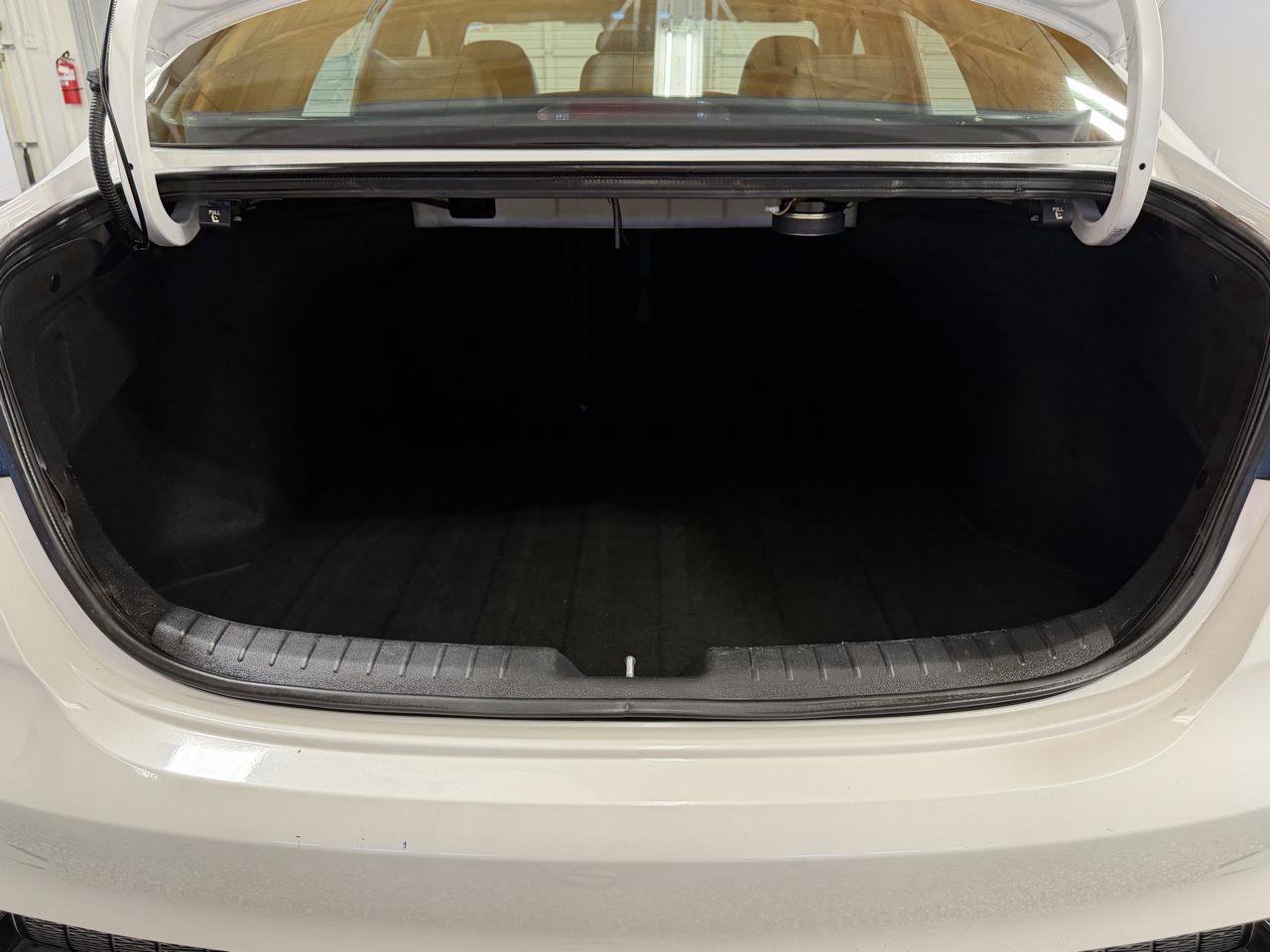 Used 2022 Kia Forte GT-Line w/ GT-Line Premium Package FWD image 8