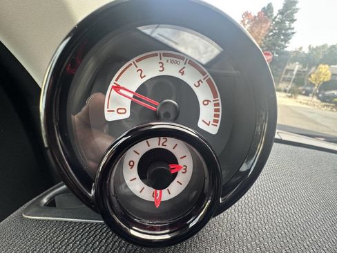 Used 2016 smart fortwo passion image 16