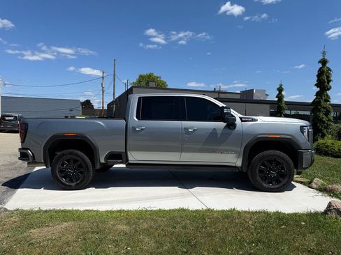 Used 2026 GMC Sierra 2500 AT4 w/ AT4 Premium Plus Package AWD/4WD image 6