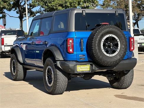 Used 2022 Ford Bronco Badlands image 3