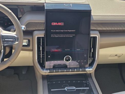 New 2026 GMC Yukon XL Denali RWD image 15