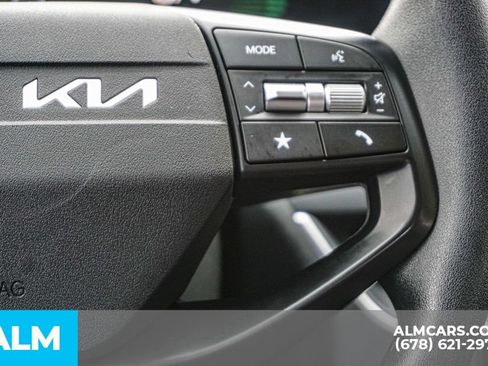 Used 2025 Kia K4 FWD image 30
