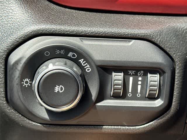 Used 2022 Jeep Wrangler Unlimited Rubicon AWD/4WD image 21