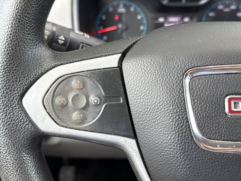 Used 2017 GMC Canyon 2WD Crew Cab w/ Convenience Package image 13