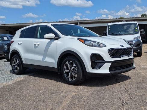Used 2020 Kia Sportage LX FWD image 2