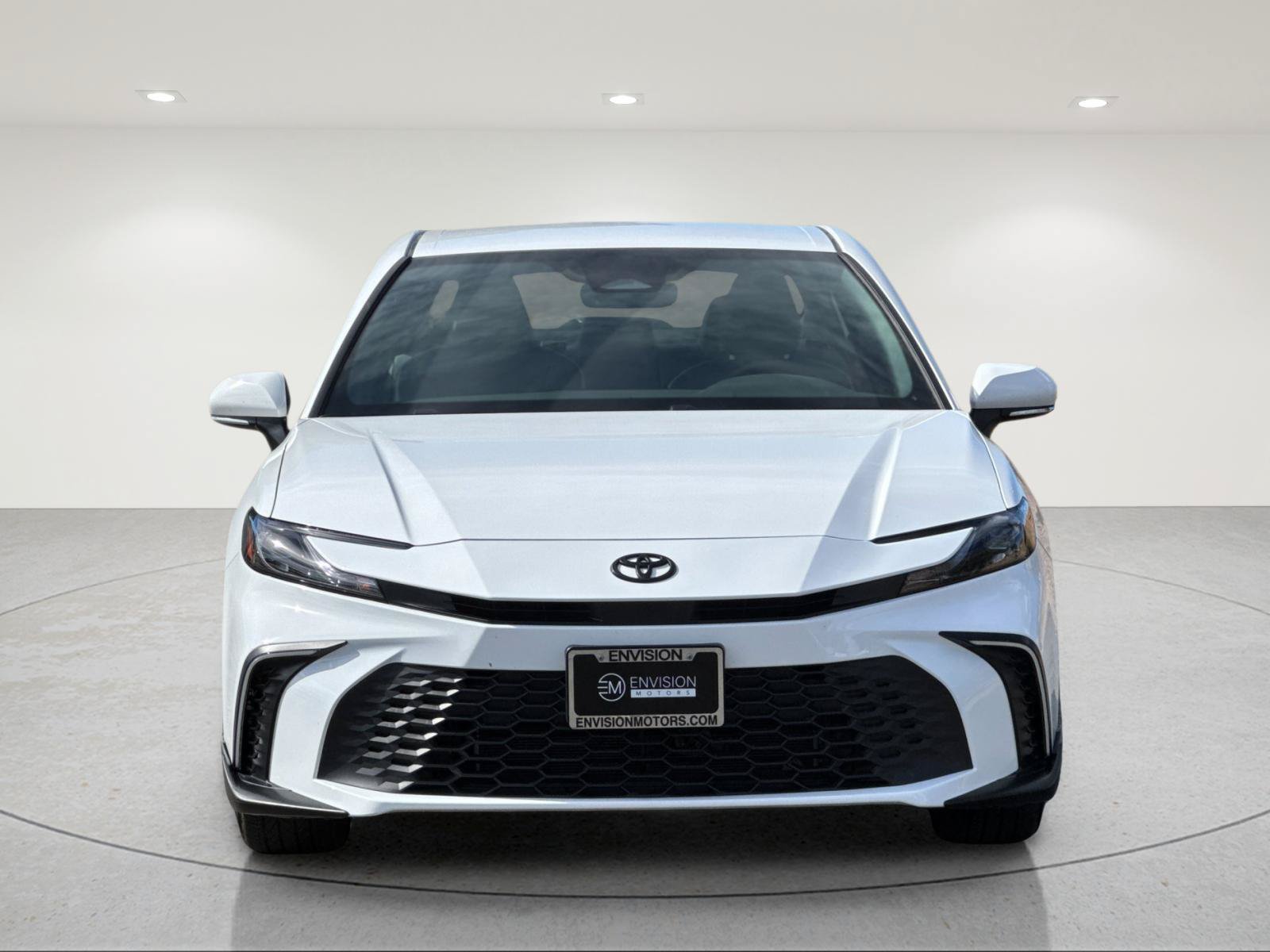 Used 2026 Toyota Camry SE w/ Multimedia Upgrade Package FWD image 9