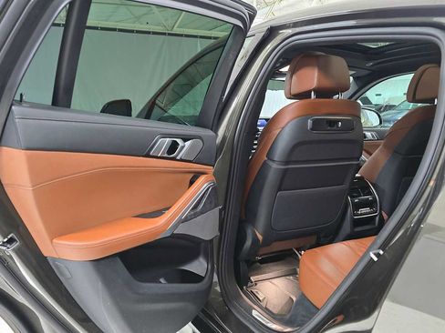 Used 2025 BMW X6 xDrive40i image 15