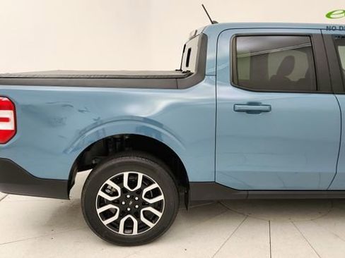 Used 2022 Ford Maverick Lariat image 12