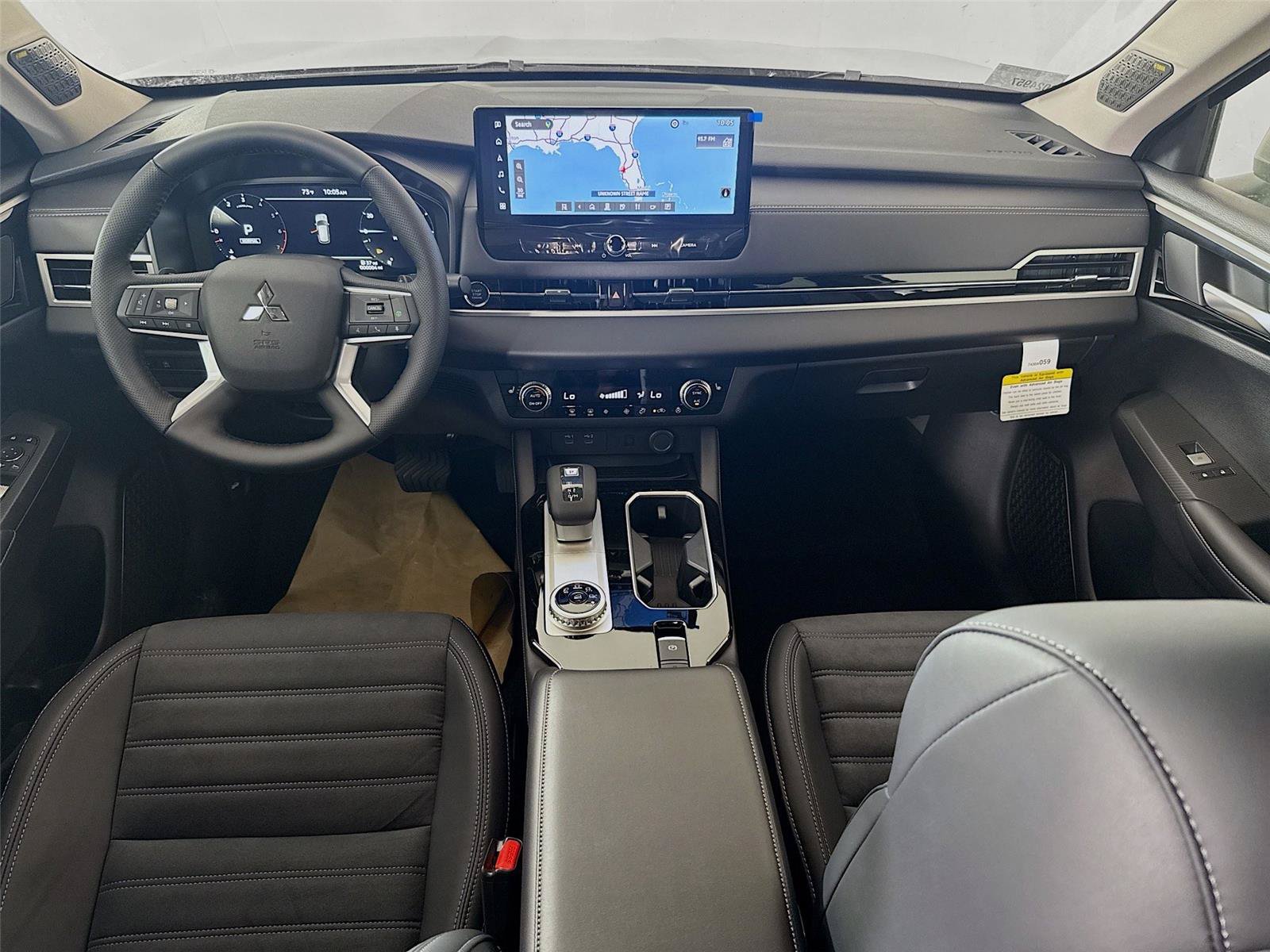 New 2026 Mitsubishi Outlander SE FWD image 3