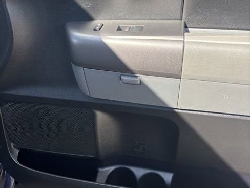 Used 2013 Toyota Tundra 4x4 CrewMax w/ Tow Pkg image 32