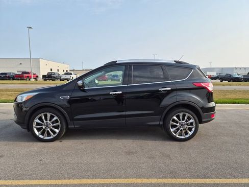Used 2016 Ford Escape SE w/ SE Chrome Package FWD image 8