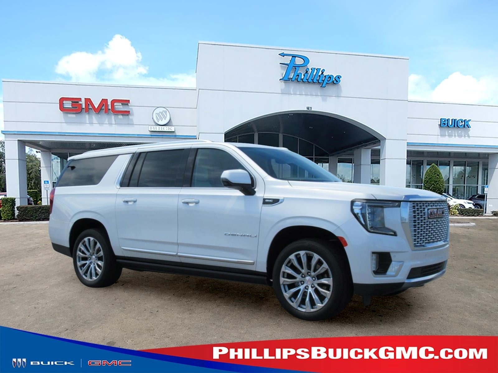Used 2024 GMC Yukon XL Denali RWD image 1