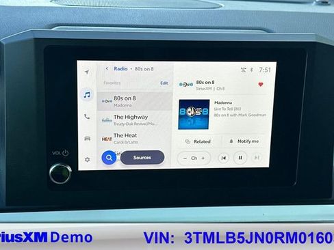 Used 2024 Toyota Tacoma TRD Off-Road image 32