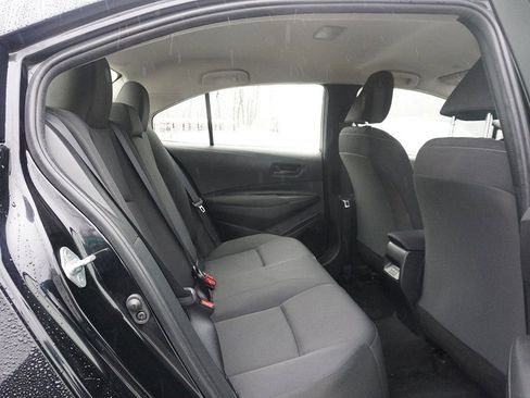 Used 2024 Toyota Corolla LE image 28