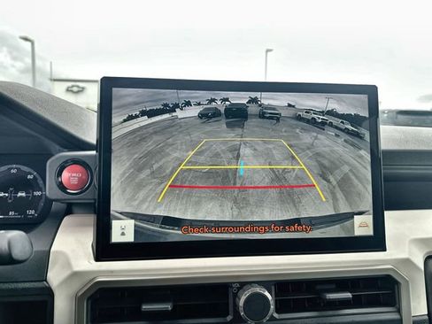 Used 2024 Toyota Tacoma TRD Off-Road image 25