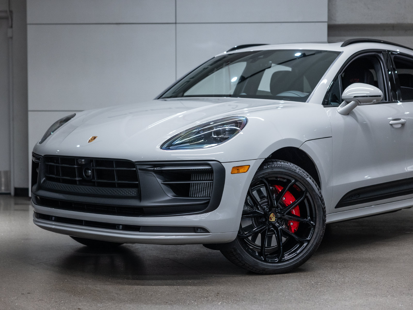 Certified 2026 Porsche Macan GTS AWD/4WD image 53