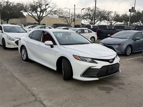 Used 2024 Toyota Camry LE w/ Convenience Package image 3