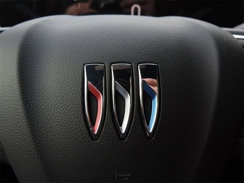 New 2026 Buick Envista Avenir image 22