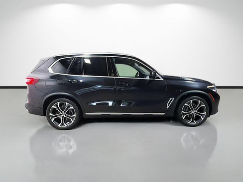 Used 2021 BMW X5 sDrive40i w/ Premium Package RWD image 2