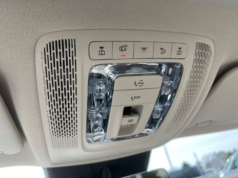 New 2026 Mercedes-Benz GLB 250 4MATIC image 25