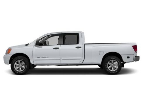 Used 2015 Nissan Titan PRO-4X w/ Pro-4x Luxury Package AWD/4WD image 3