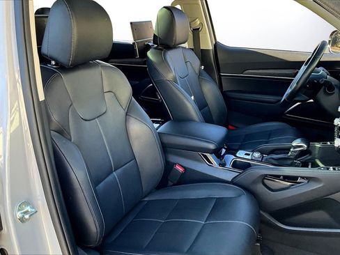 Used 2022 Kia Telluride SX w/ Nightfall Edition Package image 23