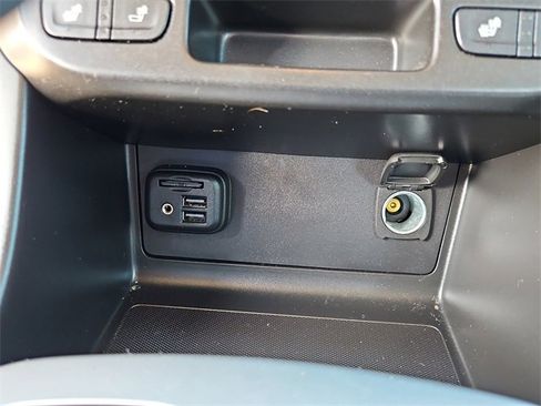 Used 2021 Chevrolet Colorado LT w/ Safety Package image 28