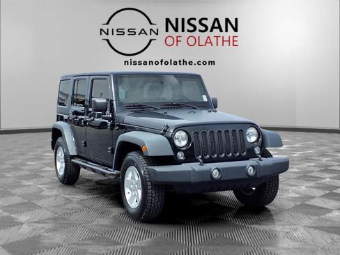 Used 2014 Jeep Wrangler Unlimited Sport AWD/4WD image 27