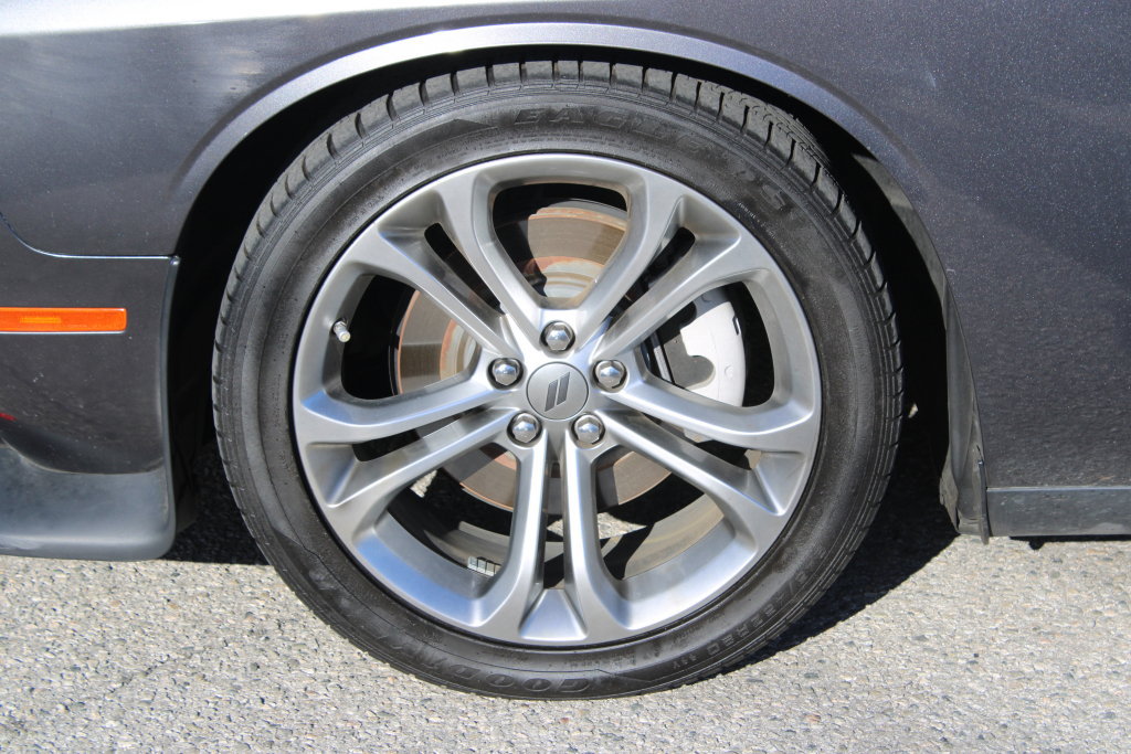 Used 2022 Dodge Challenger GT w/ Plus Package RWD image 8