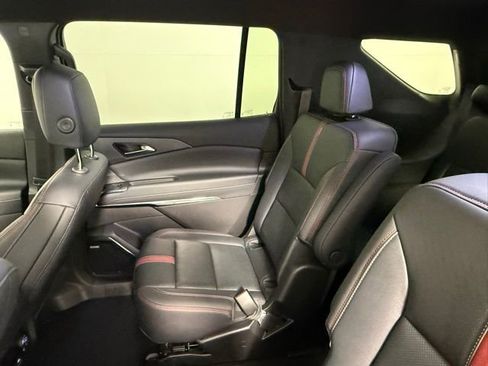 Used 2026 Chevrolet Traverse RS w/ LPO, Floor Liner Package image 40