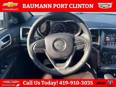 Used 2018 Jeep Grand Cherokee Laredo AWD/4WD image 13