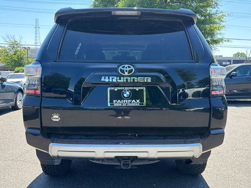 Used 2023 Toyota 4Runner TRD Off-Road Premium w/ Off Road Premium Plus Package AWD/4WD image 9
