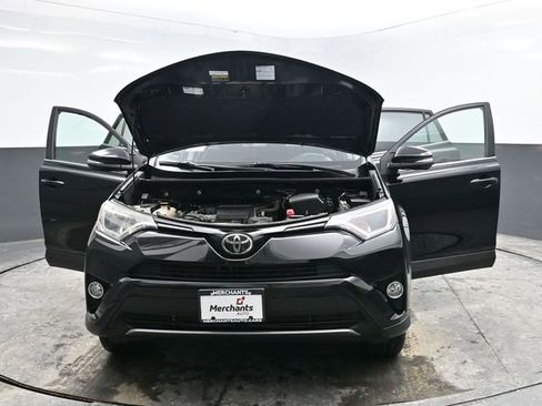 Used 2018 Toyota RAV4 XLE image 38
