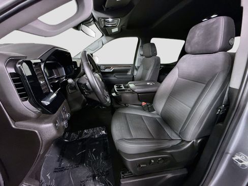 Used 2025 Chevrolet Silverado 1500 LT RWD image 21