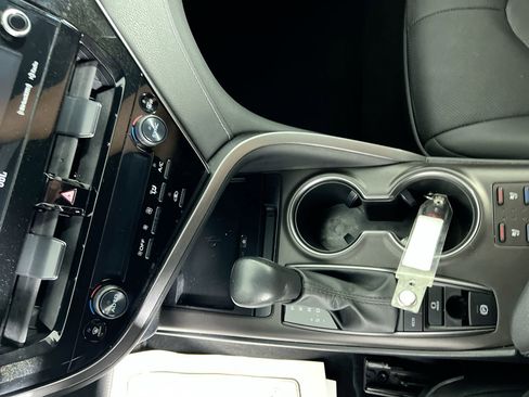 Used 2023 Toyota Camry XSE w/ Navigation Package image 22