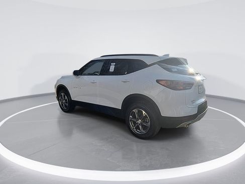 Used 2024 Chevrolet Blazer LT w/ Convenience Package image 6