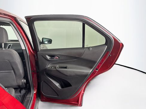 Used 2024 Chevrolet Equinox LT w/ LPO, Floor Liner Package image 31