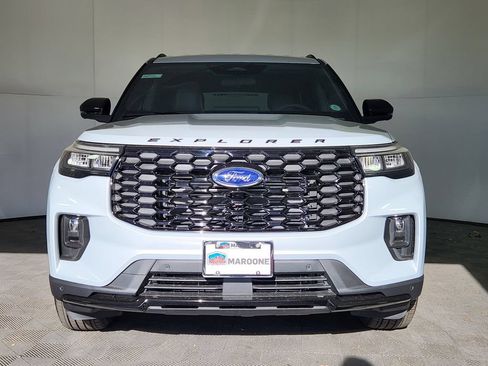 New 2026 Ford Explorer ST-Line AWD/4WD image 2