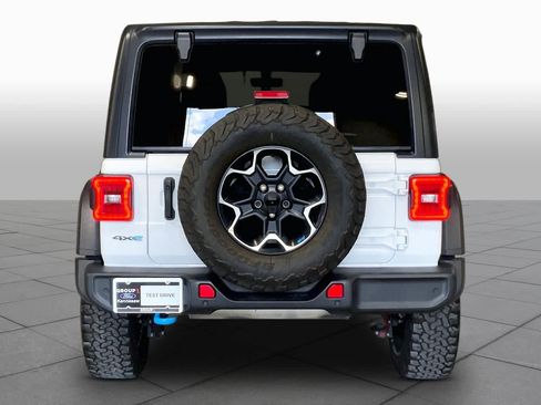Used 2022 Jeep Wrangler Unlimited Rubicon 4xe w/ Cold Weather Group AWD/4WD image 5