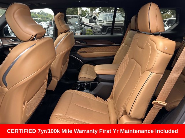 Certified 2024 Jeep Grand Cherokee L Summit AWD/4WD image 16