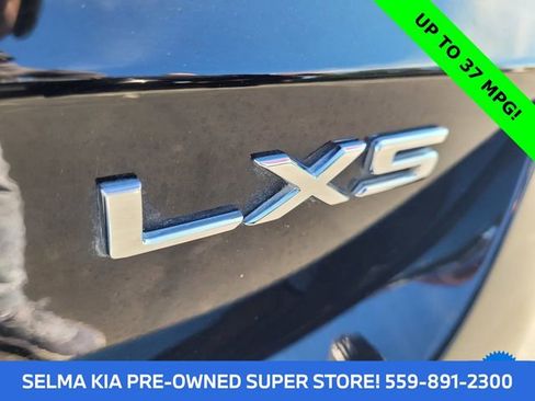 Used 2021 Kia K5 LXS image 28