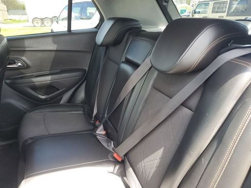 Certified 2019 Chevrolet Trax LT w/ LT Convenience Package FWD image 27