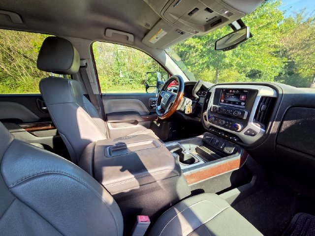 Used 2015 GMC Sierra 1500 SLT w/ SLT Preferred Package AWD/4WD image 29