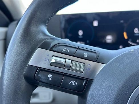 Used 2024 Hyundai Kona SEL w/ Convenience Package FWD image 18
