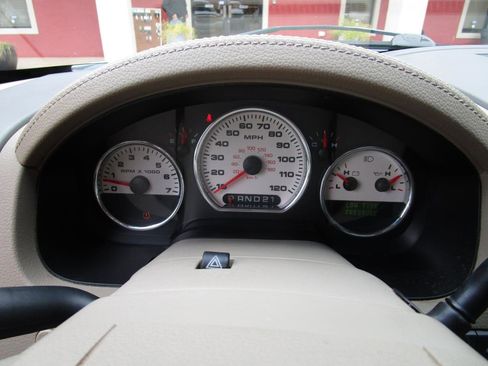 Used 2008 Ford F150 Lariat image 12