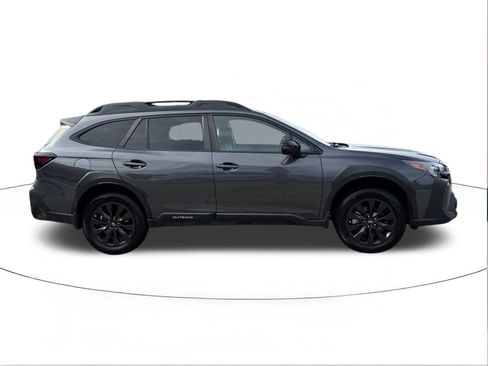 Used 2023 Subaru Outback Onyx Edition image 2