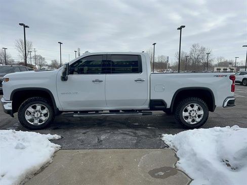 Used 2022 Chevrolet Silverado 2500 LTZ w/ LTZ Premium Package image 4